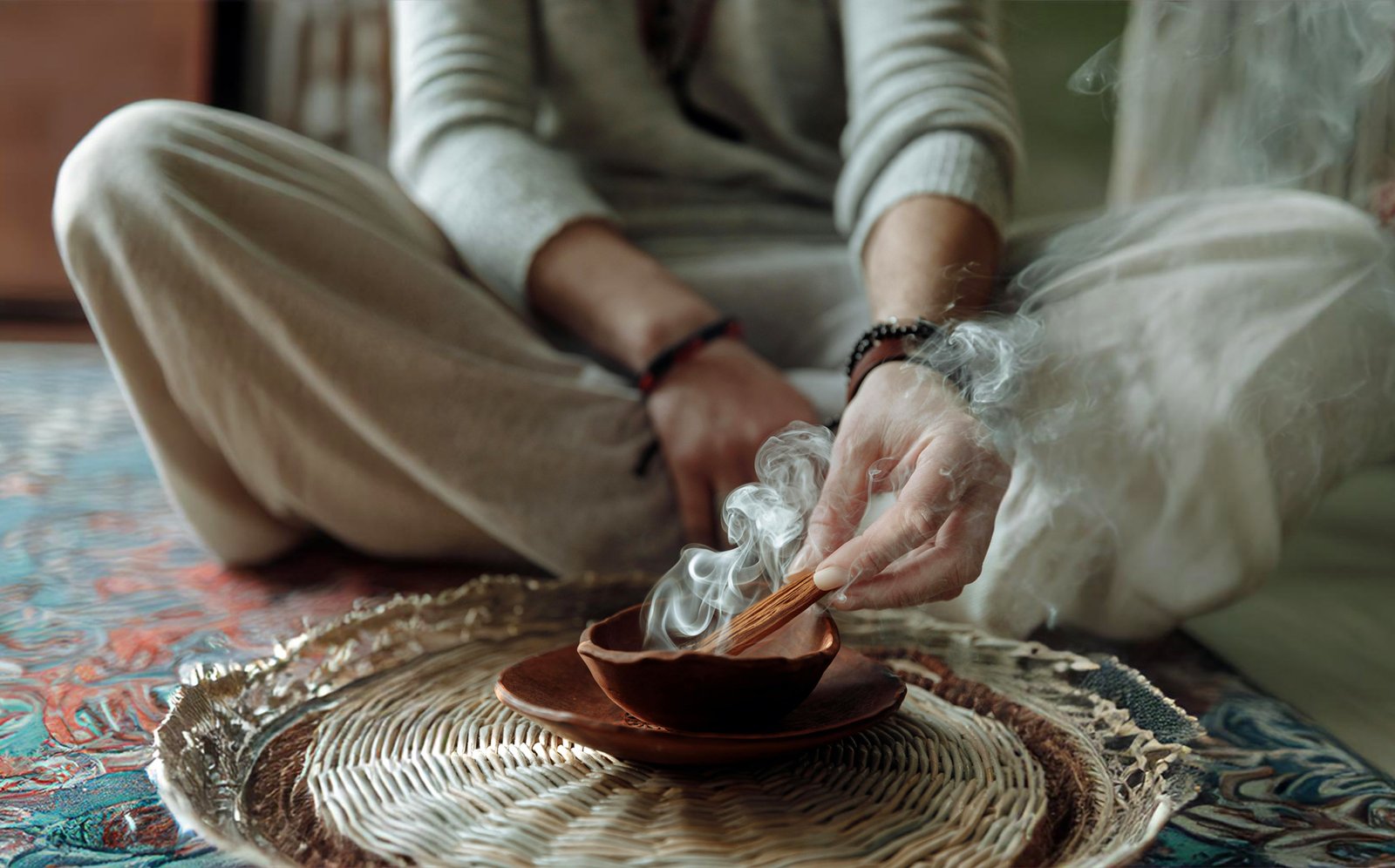 How to Use Sandalwood Incense?